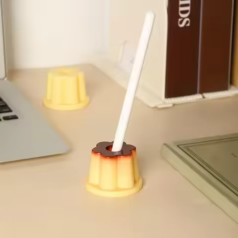 Pot à crayon enfant style mignon — ornement bureau étudiant